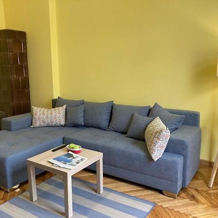 Oh Lola! Lägenhet Belgrad Exteriör bild