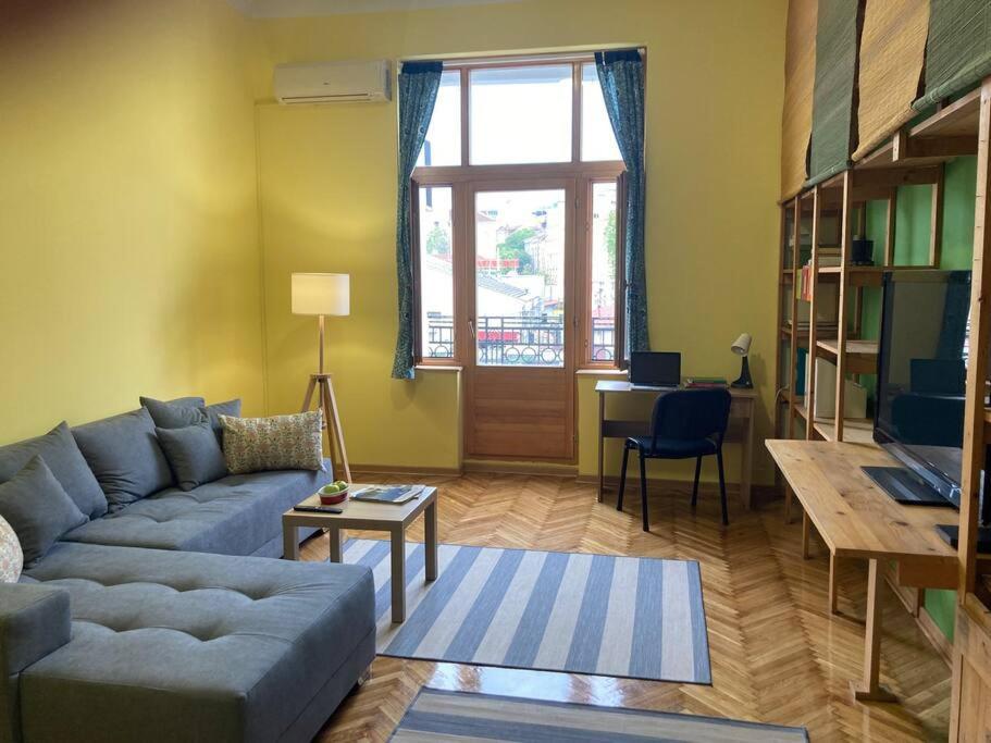 Oh Lola! Lägenhet Belgrad Exteriör bild